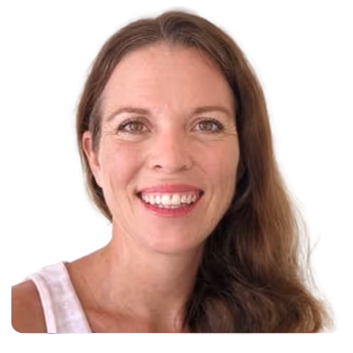 Headshot of client Dorianne Schmidt, Founder of Therapies Connexion